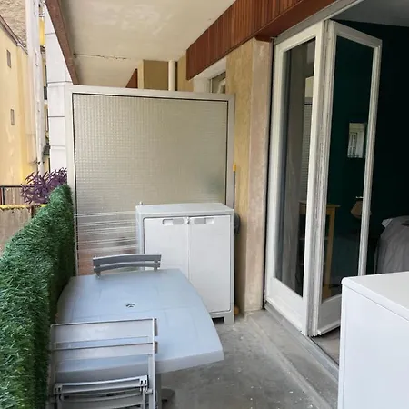 Hypercentre 27m2 Avec Balcon Et Parking * Aix-les-Bains